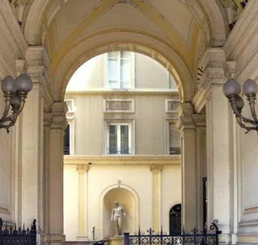 Отель A.rivederci Roma Luxury Пескьера-дель-Гарда